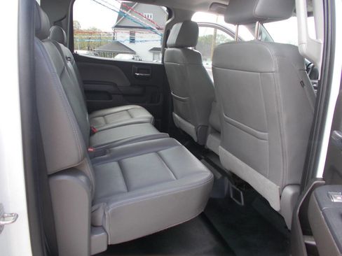 Used 2019 Chevrolet Silverado 2500 W/T image 8