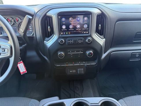 Used 2019 Chevrolet Silverado 1500 LT AWD/4WD image 15