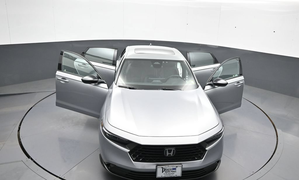 Used 2024 Honda Accord Sport image 45