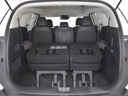 New 2026 Kia Carnival LXS image 29