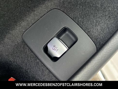 New 2026 Mercedes-Benz E 350 4MATIC Sedan image 23