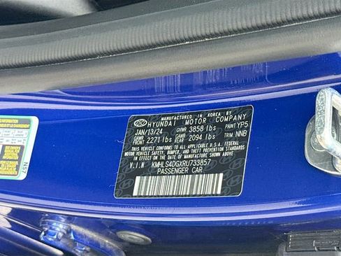 Certified 2024 Hyundai Elantra SEL w/ Convenience Package FWD image 30
