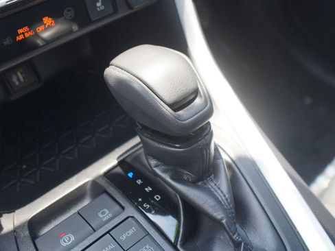 Used 2024 Toyota RAV4 XLE w/ Convenience Package AWD/4WD image 12