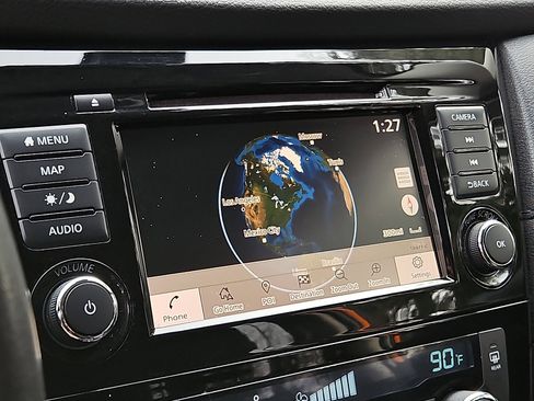 Certified 2019 Nissan Rogue SV w/ Premium Package image 16