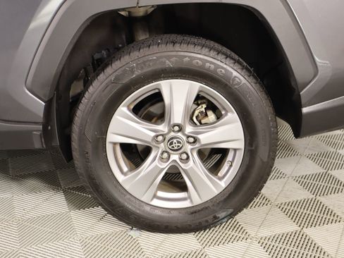 Used 2022 Toyota RAV4 LE image 17