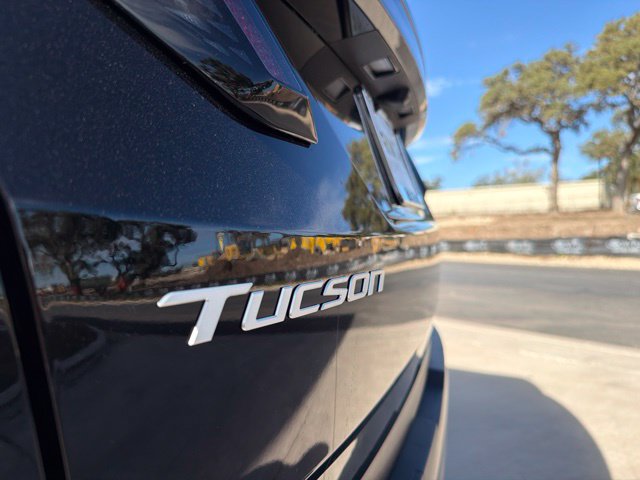 New 2026 Hyundai Tucson Limited FWD image 12