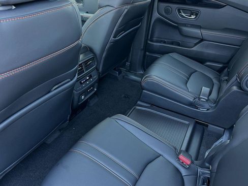 New 2025 Honda Pilot TrailSport image 13