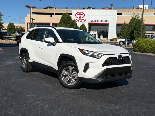 Used 2023 Toyota RAV4 LE AWD/4WD image 2
