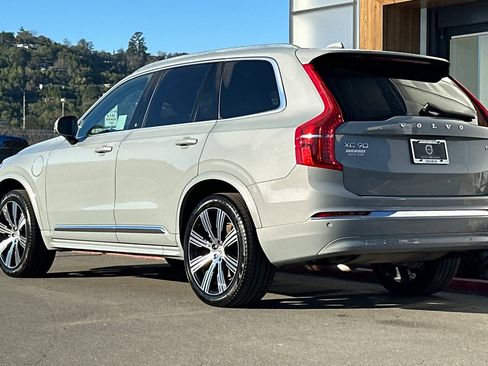 Used 2025 Volvo XC90 T8 Core w/ Climate Package image 6