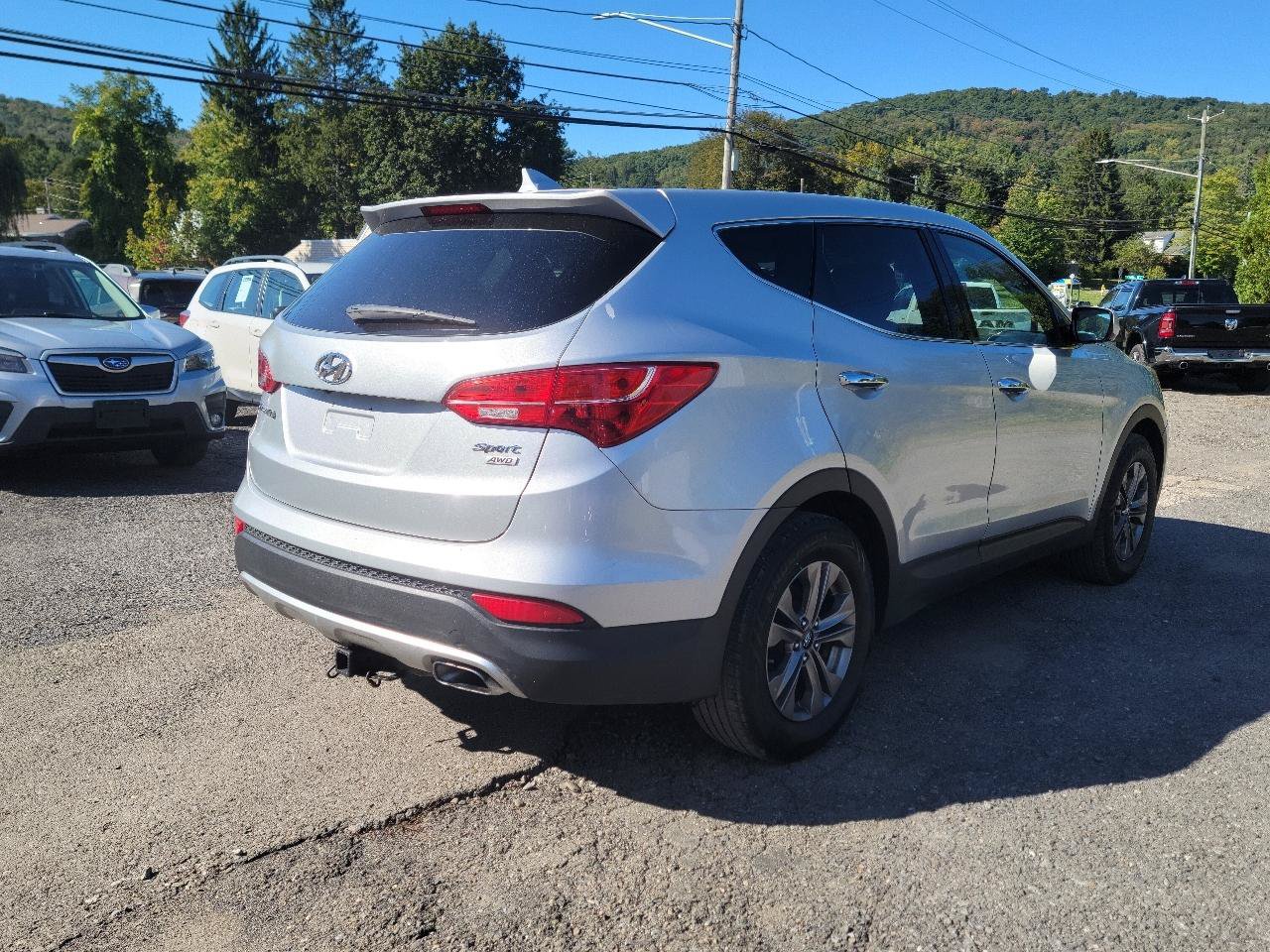 Used 2015 Hyundai Santa Fe Sport AWD/4WD image 7