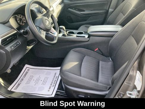 Used 2023 Nissan Altima 2.5 SV FWD image 12