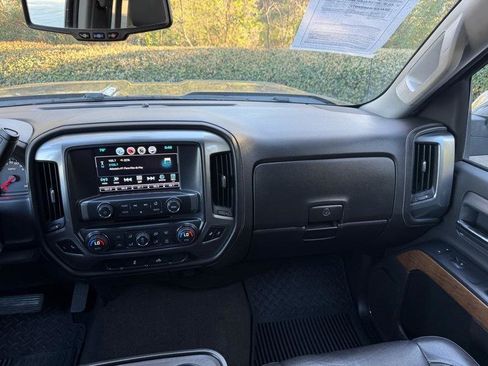 Used 2016 Chevrolet Silverado 2500 LTZ image 33