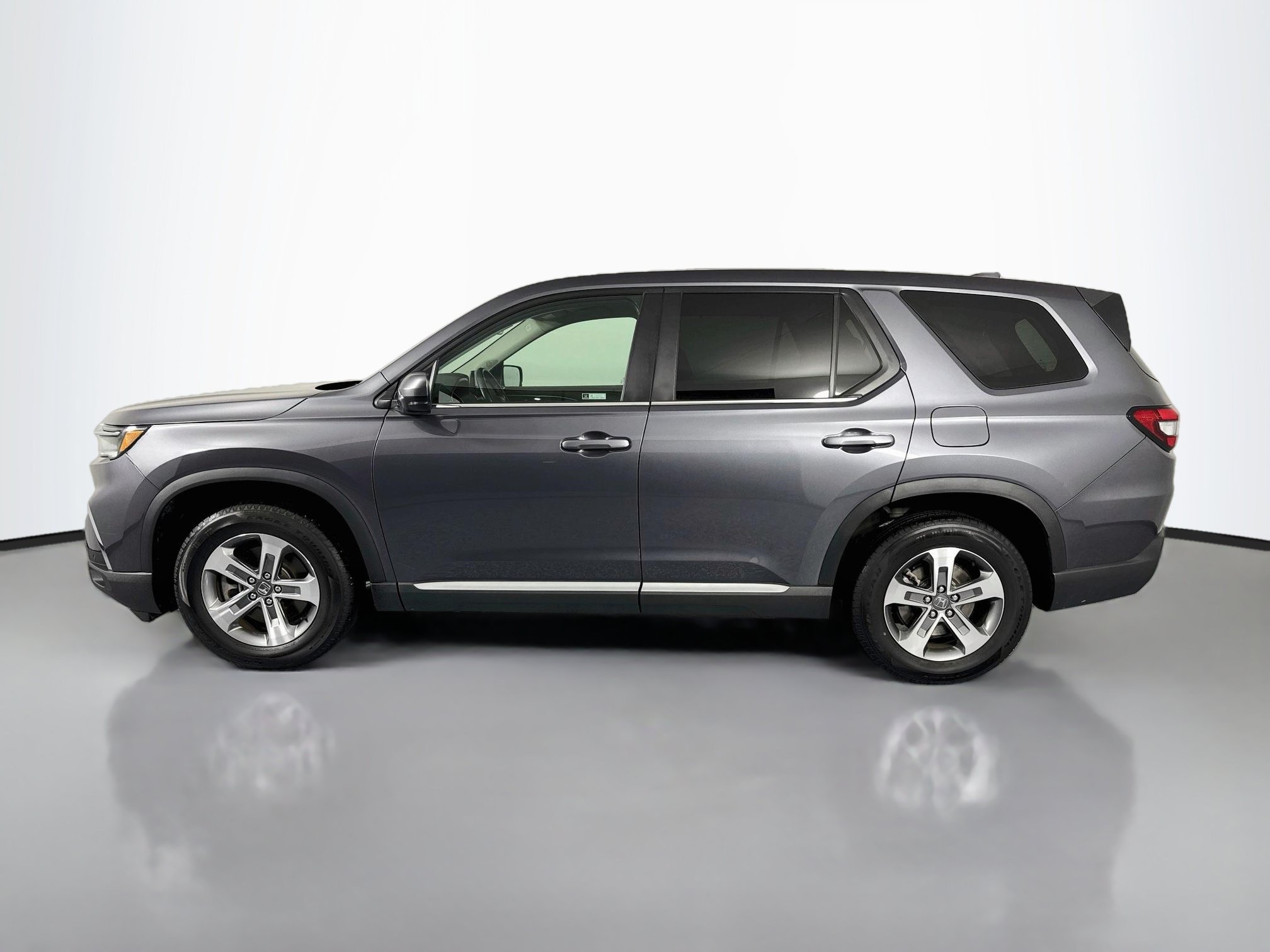 Certified 2024 Honda Pilot EX-L image 8