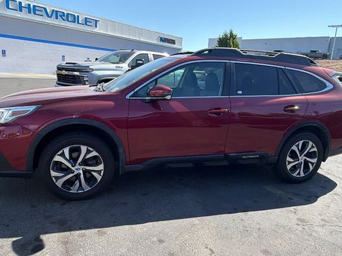 Used 2020 Subaru Outback Limited AWD/4WD image 8