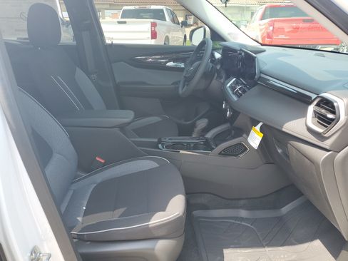 New 2026 Chevrolet TrailBlazer LT w/ Driver Confidence Package FWD image 10