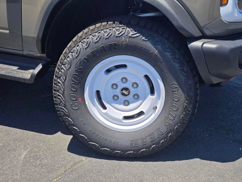 New 2026 Ford Bronco Heritage Edition AWD/4WD image 35