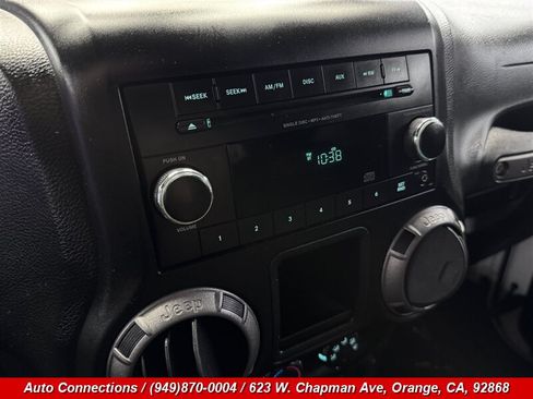 Used 2014 Jeep Wrangler Sport AWD/4WD image 15
