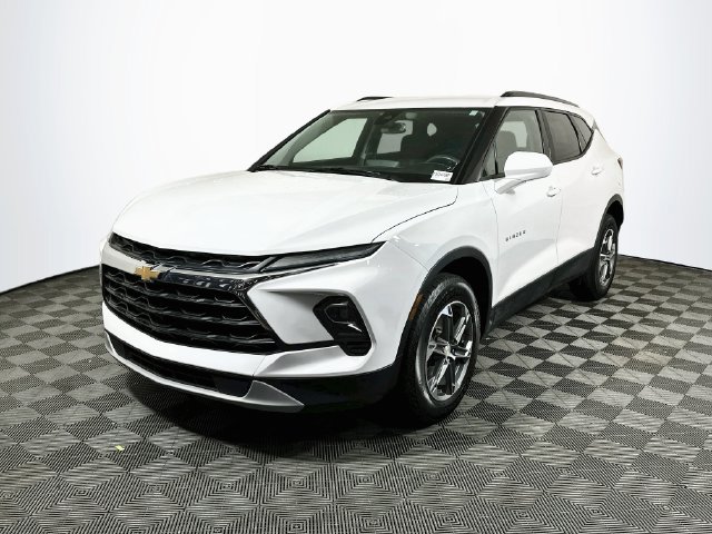Used 2023 Chevrolet Blazer LT w/ Convenience Package FWD image 5