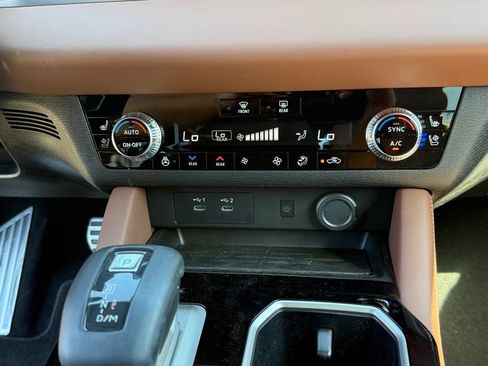 New 2026 Mitsubishi Outlander SEL FWD image 30