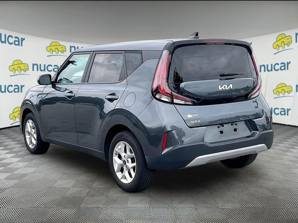 Certified 2024 Kia Soul LX w/ Option Group 015 FWD image 4