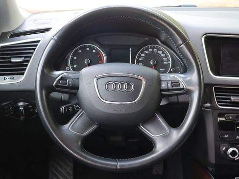 Used 2017 Audi Q5 2.0T Premium Plus w/ Technology Package AWD/4WD image 18