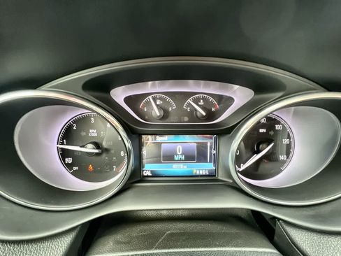 Used 2020 Buick Envision Essence image 12