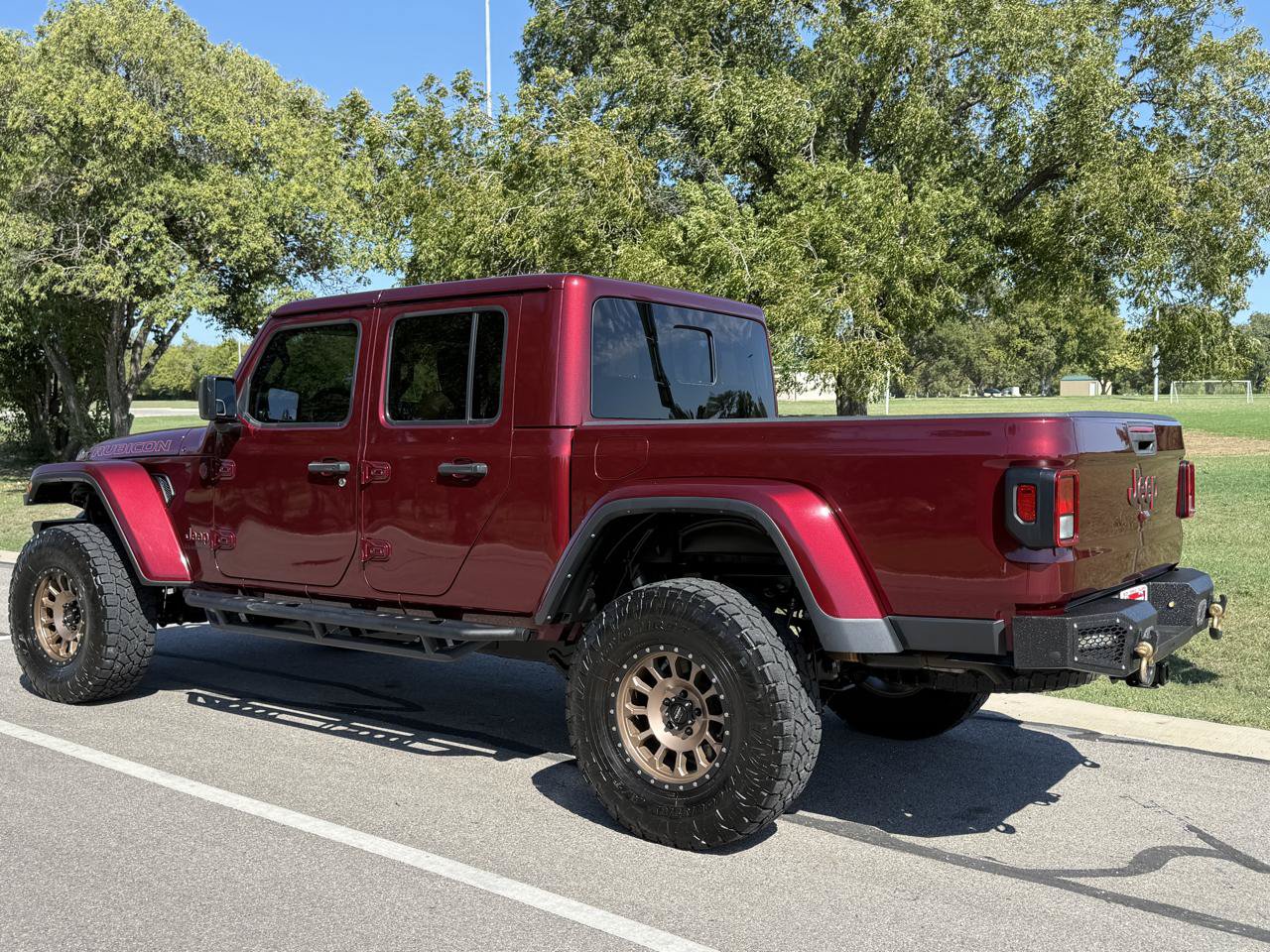Used 2022 Jeep Gladiator Rubicon w/ Cold Weather Group AWD/4WD image 7