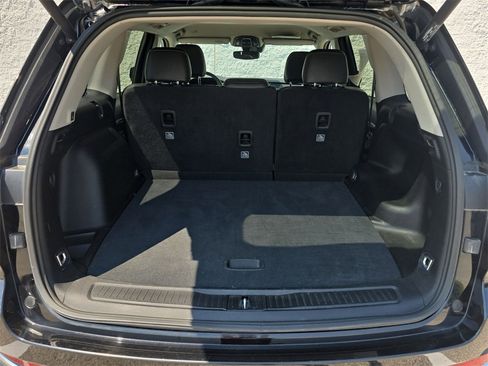 Used 2023 Jeep Grand Cherokee Limited image 27