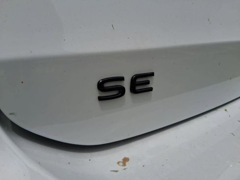 New 2026 Volkswagen Taos SE AWD/4WD image 11