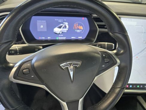 Used 2017 Tesla Model X 75D image 16