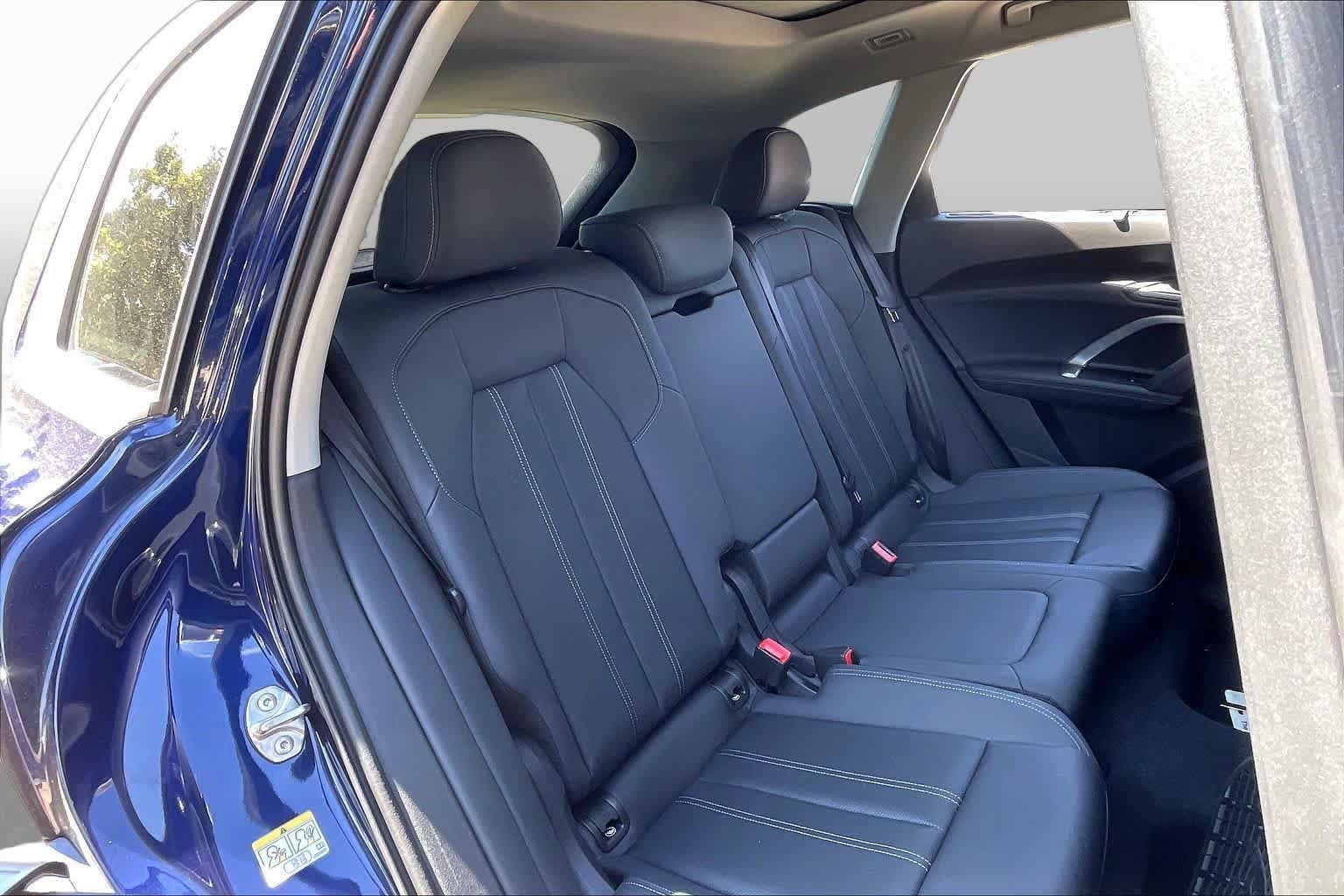 Used 2025 Audi Q5 Premium AWD/4WD image 19