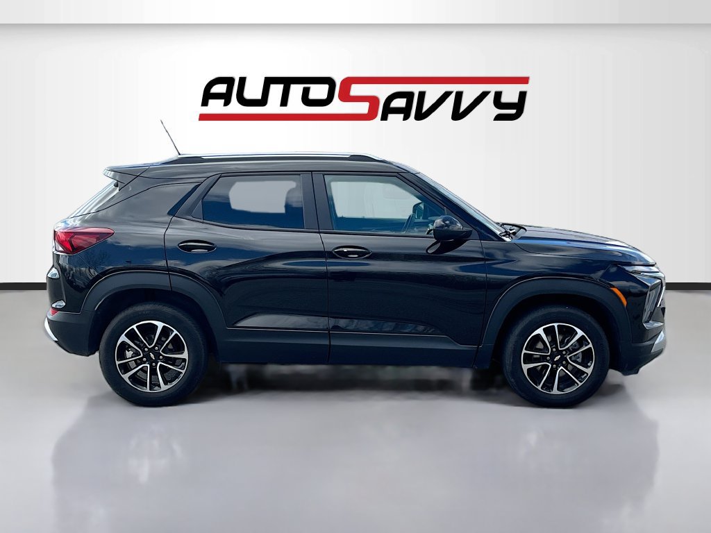 Used 2024 Chevrolet TrailBlazer LT w/ Convenience Package AWD/4WD image 8