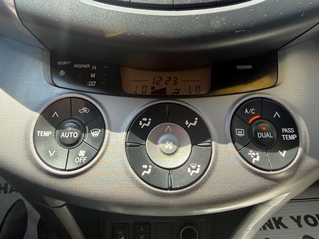 Used 2007 Toyota RAV4 Limited AWD/4WD image 19