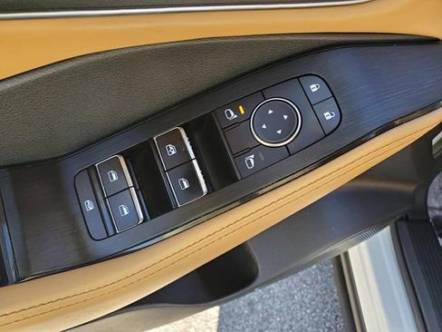 Certified 2023 Nissan Rogue Platinum w/ Platinum Premium Package image 17