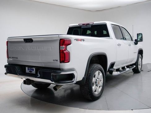 Used 2023 Chevrolet Silverado 2500 LTZ w/ LTZ Convenience Package image 6