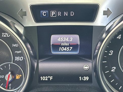Used 2020 Mercedes-Benz SL 550 image 28