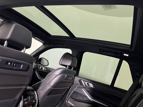 Used 2022 BMW X5 xDrive40i w/ M Sport Package image 35