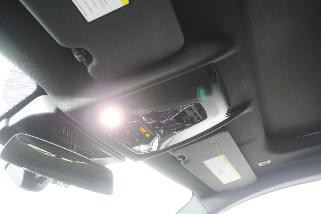 Used 2026 BMW 228i w/ Technology Package FWD image 18