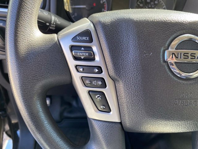 Used 2018 Nissan Titan SV AWD/4WD image 18