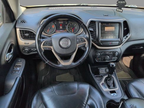 Used 2016 Jeep Cherokee Limited FWD image 30