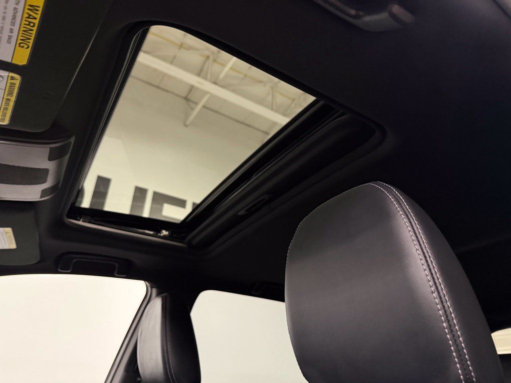 Used 2022 Mitsubishi Outlander GT AWD/4WD image 14