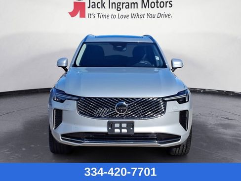 Certified 2025 Volvo XC90 B5 Plus image 8