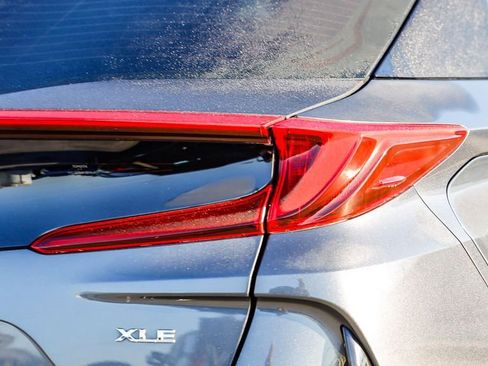 Used 2022 Toyota Prius Prime XLE FWD image 10