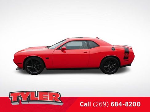 Used 2020 Dodge Challenger R/T w/ Performance Handling Group RWD image 4