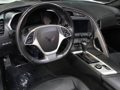 Used 2019 Chevrolet Corvette Stingray Coupe image 35