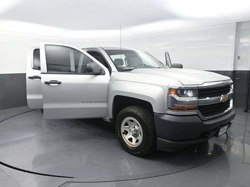 Used 2018 Chevrolet Silverado 1500 W/T w/ WT Fleet Convenience Package AWD/4WD image 29