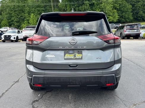 Certified 2024 Nissan Rogue SV FWD image 4