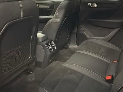 Used 2023 Volvo XC40 Recharge Ultimate w/ Protection Package Premier image 99