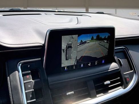Used 2022 Chevrolet Tahoe Z71 w/ Luxury Package AWD/4WD image 21