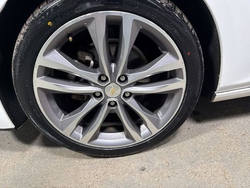 Used 2023 Chevrolet Malibu LT image 37